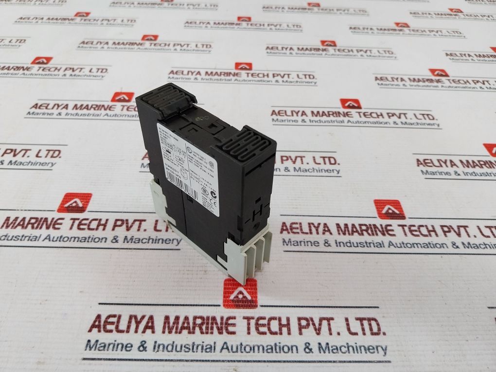 Siemens 3Rp1525-1Ap30 Multifunctional Time Relay 200-240V Ac