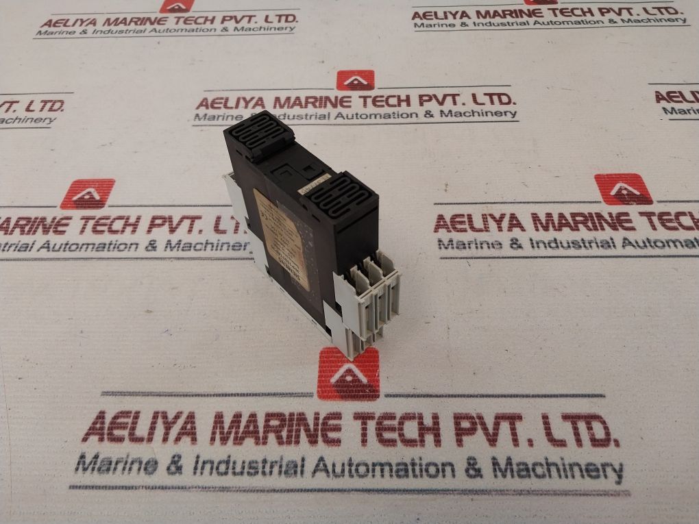 Siemens 3Rp1531-1Ap30 Off Delay Time Relay 0.5-10 Secs