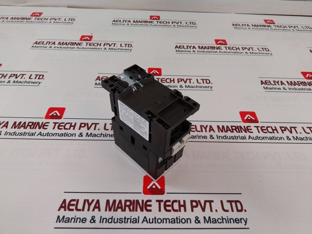Siemens 3Rt1034-1Ag20 Contactor 110V 50/60Hz G/130304