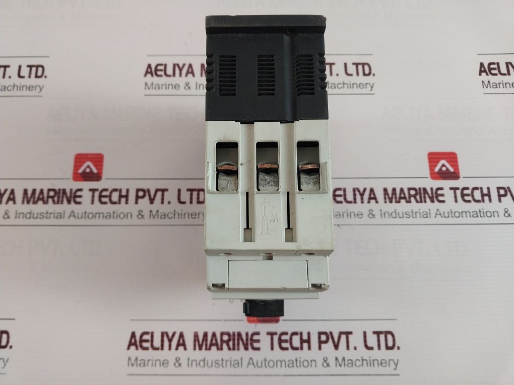 Siemens 3Rv1041-4Ja10 Plastic Case Circuit Breaker 600V