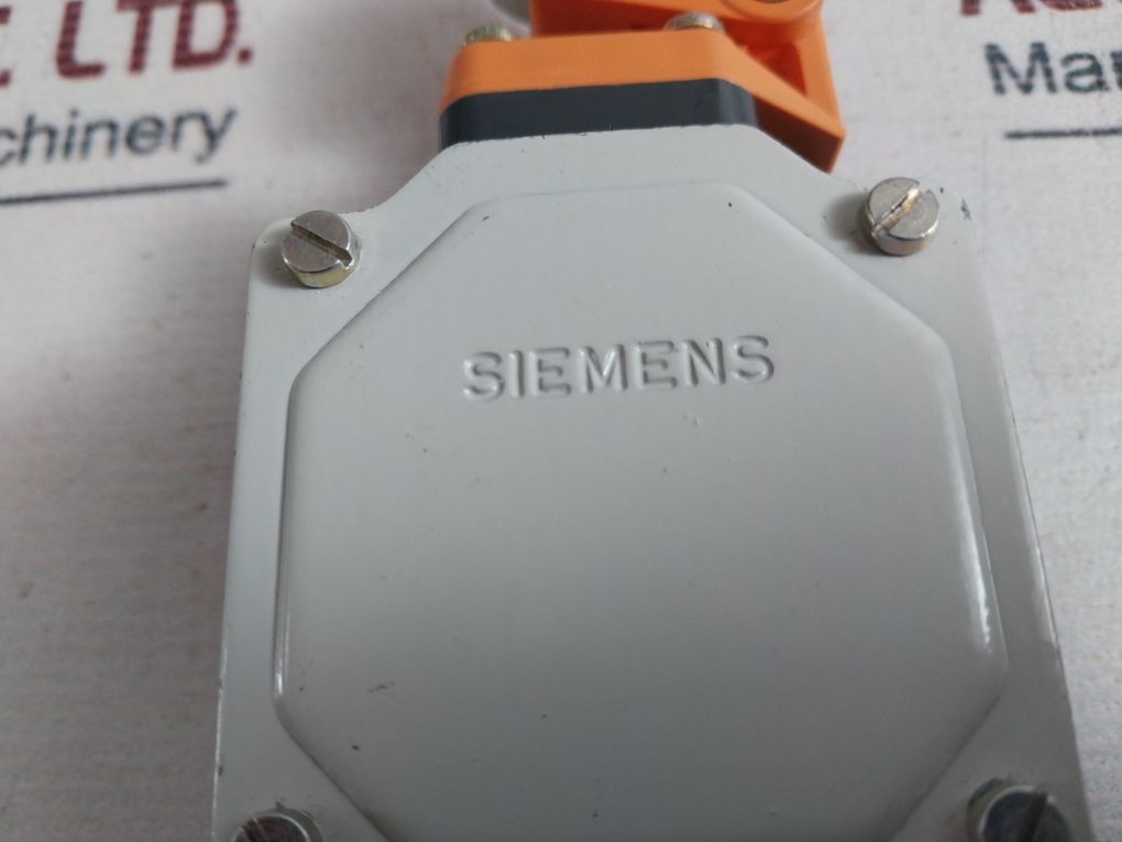 Siemens 3Se3100-1E-z Limit Switch Ac11 6A/220V