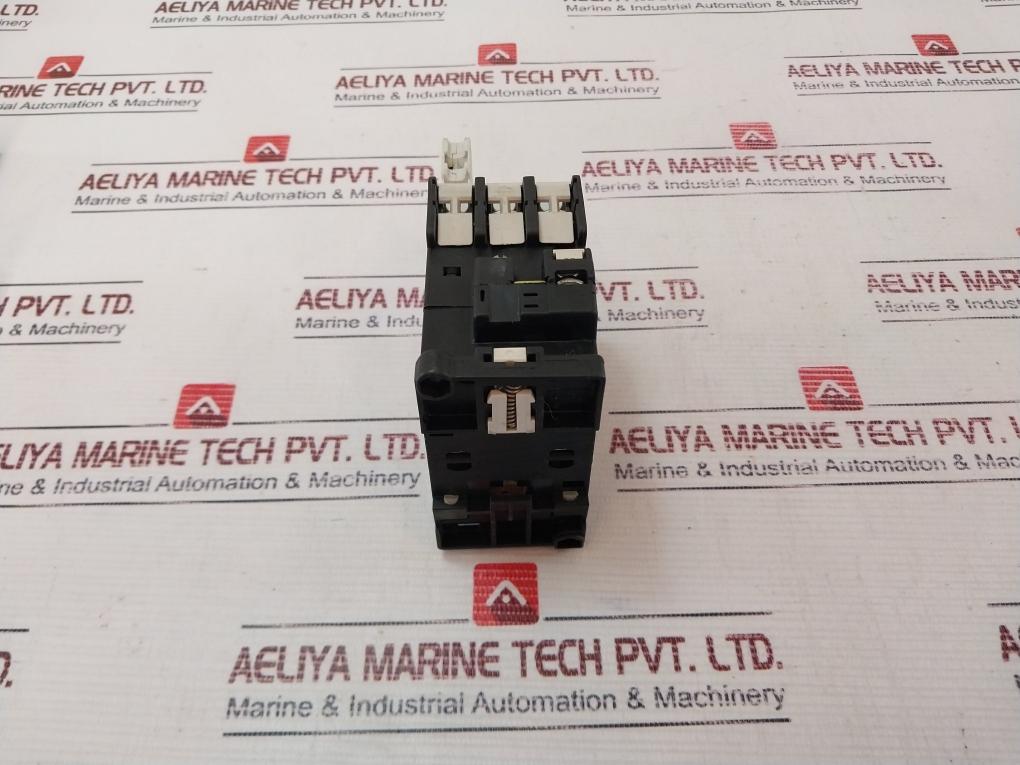 Siemens 3Tf33 00-0A Air Break (Power) Contactor W/ 3Tx4010-2A Contact Block