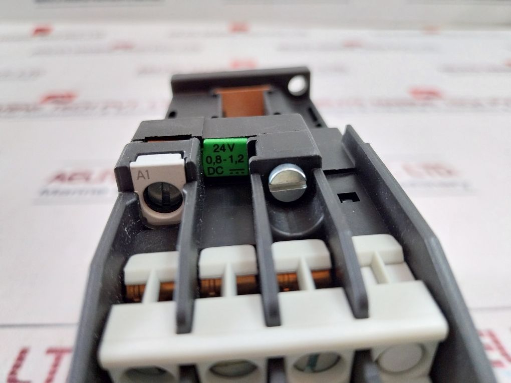 Siemens 3Tf4022-0B Contactor 24V Dc 600V Ac