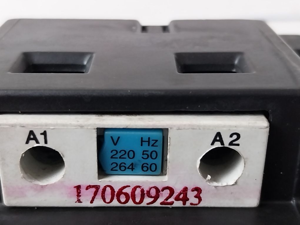 Siemens 3Tf46 Contactor 220V/264V