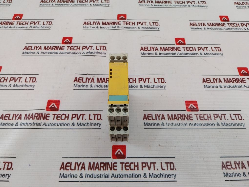 Siemens 3Tk2840-1Bb40 Safety Relay 500V 24V