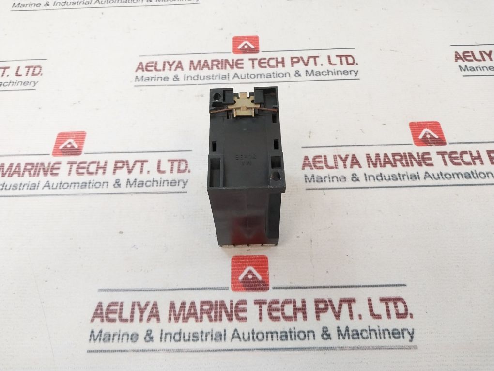Siemens 3Un8 002 Contactor Control Relay
