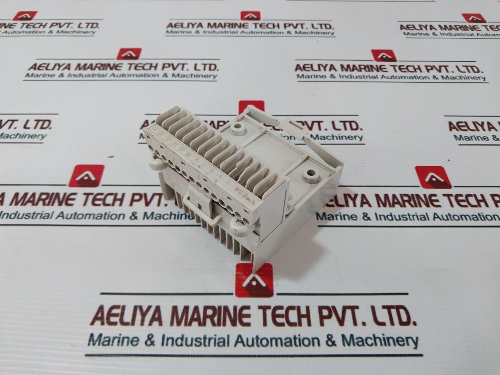 Siemens 3Wl9111-0Ab03-0Aa0 Circuit Breaker Accessories 10A 250V