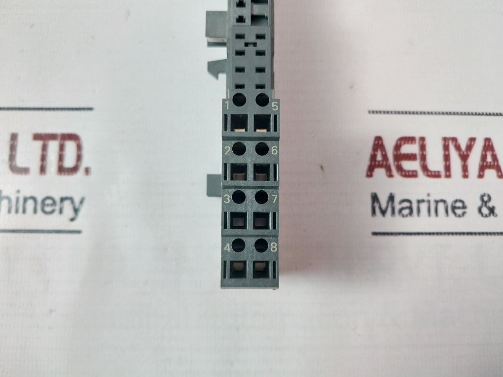 Siemens 1P 6Es7 193-4Cb30-0Aa0 Terminal Module