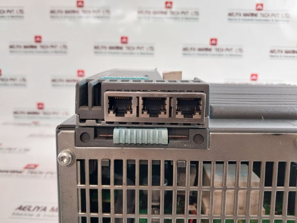 Siemens 6Sl3210-1Se26-0Ua0 Inverter Drive Power Module 340
