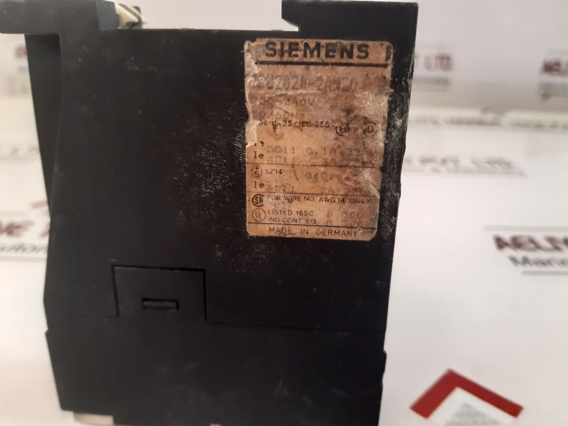 Siemens 7Pu2020-2An20 Timing Relay