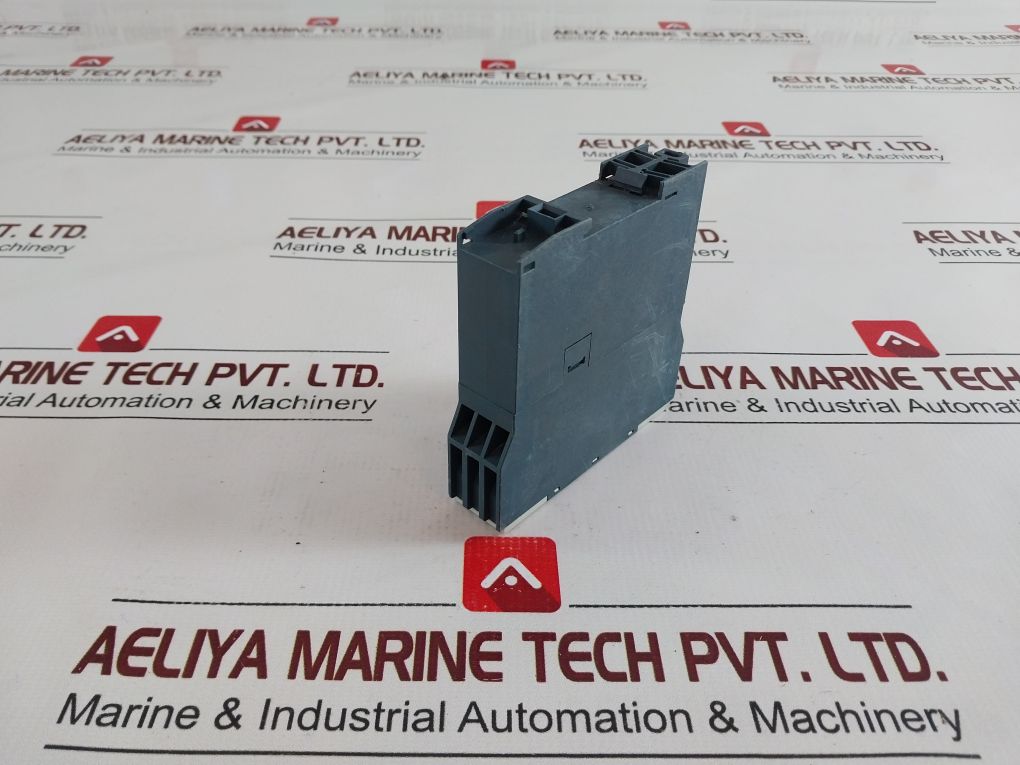 Siemens 7Pu4020-4Bb30 Time Delay Relay