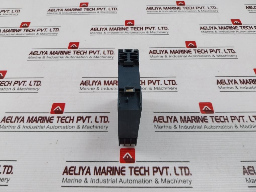 Siemens 7Pu4020-5An20 Timing Relay 50/60Hz