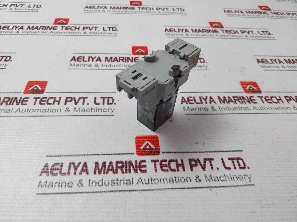 Siemens K10P-11A15-120 Relay With Base 15A 120Vac