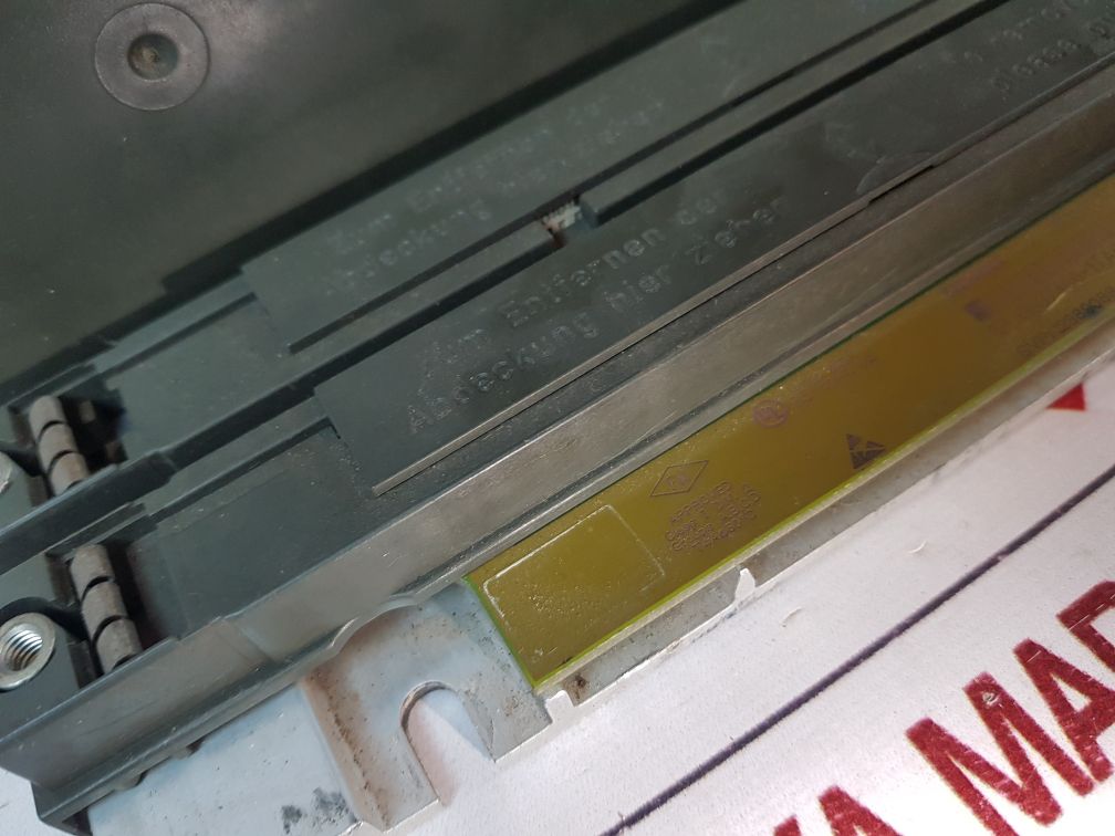 Siemens 6Es7 405-0Ka01-0Aa0,416-3Er05-0Ab0,421-1Bl01-0Aa0,422-1Hh00-0Aa0,431-1Kf10-0Ab0 Plc Rack