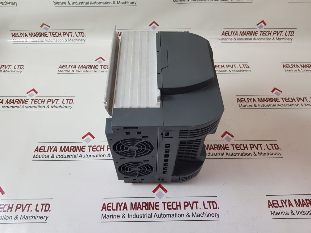 Siemens Sinamics V20 6Sl3210-5Be27-5Uv0 Drive Module