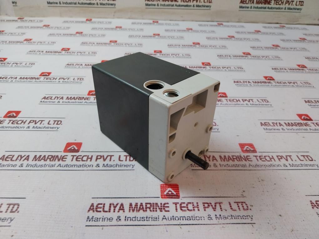 Siemens Sqn31.402A1700 Servo Motor 7(1)A, 250V
