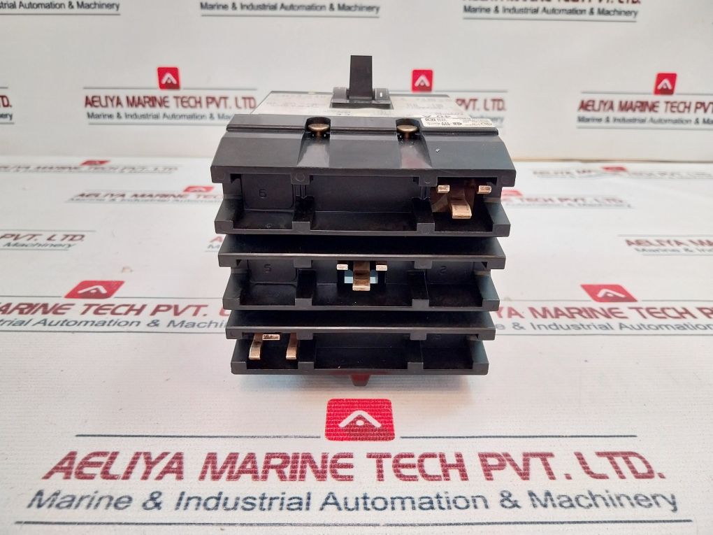 Square D Fh36040 Circuit Breaker 600 V~
