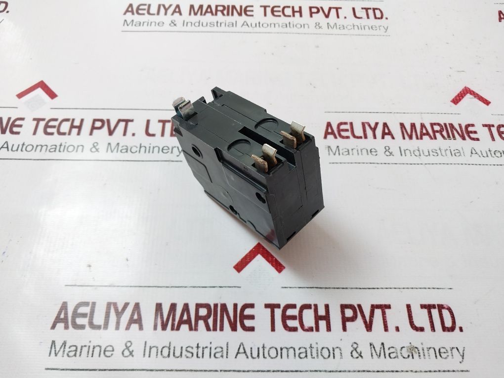 Square D Qo215 2-poles Plug-on Circuit Breaker 15A 120/240V~