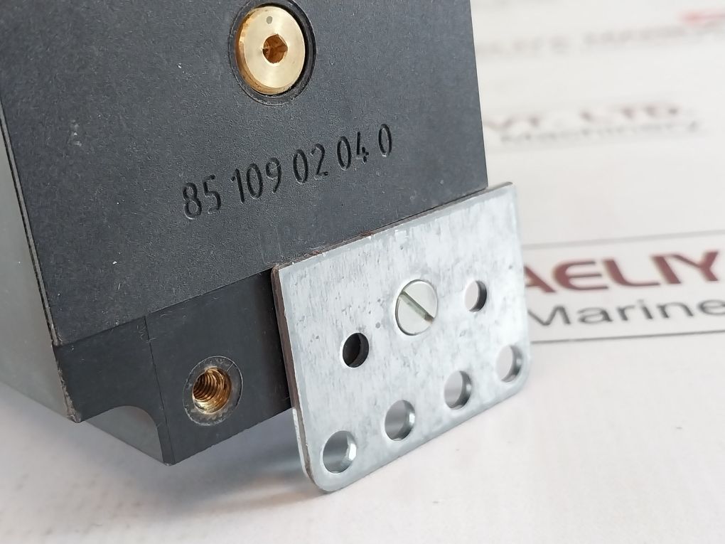 Stahl 8510/122-03-131-060 Contactor 25Agg, 440V, Ik 500A