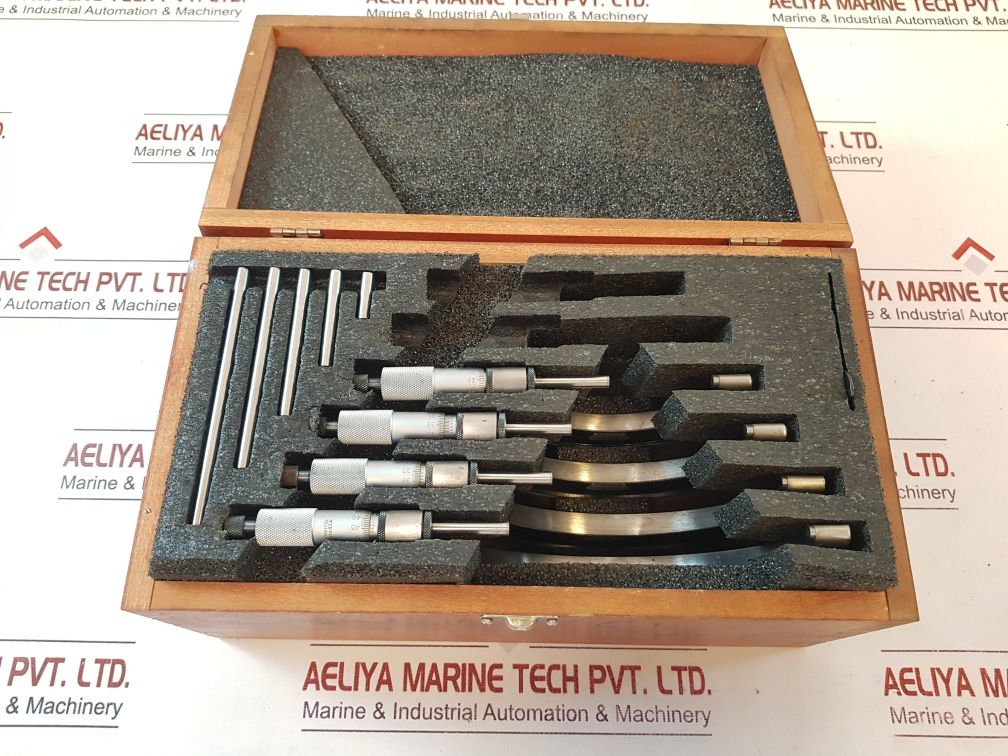 Starrett 226M Micrometer Set