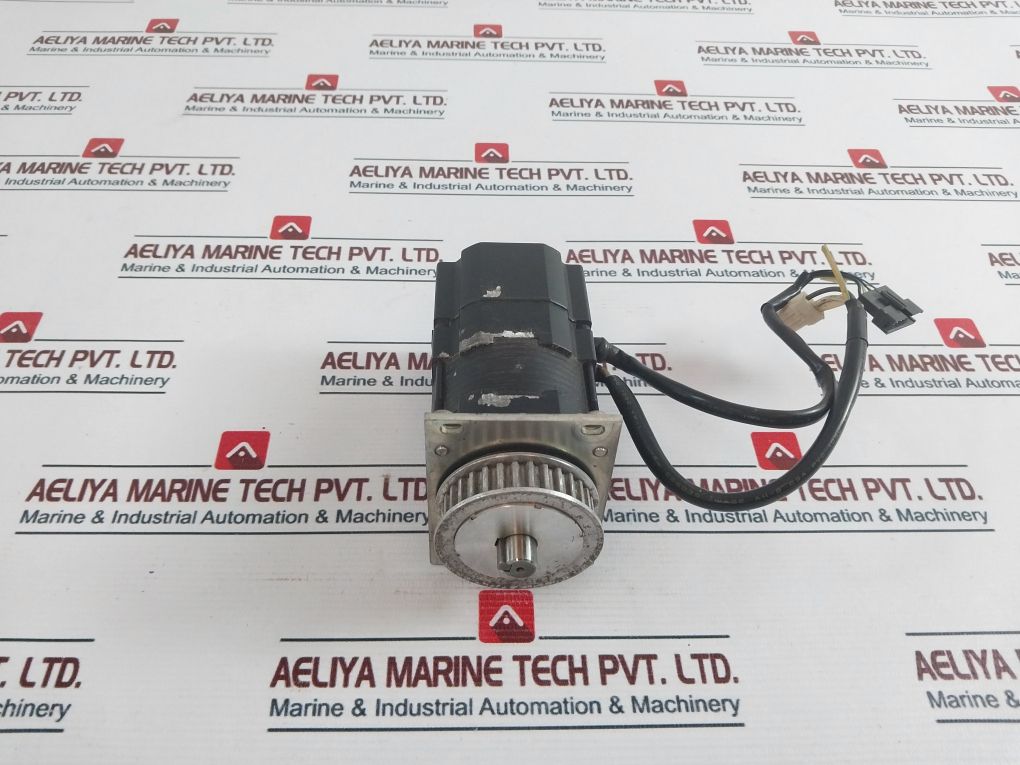 Tamagawa 4507N4030E200 Ac Servo Motor 200V