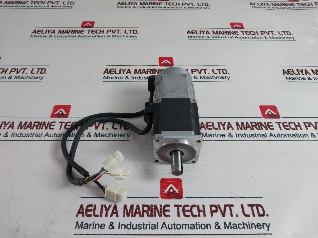 Tamagawa Seiki Ts 4609N6532E200 Ac Servo Motor
