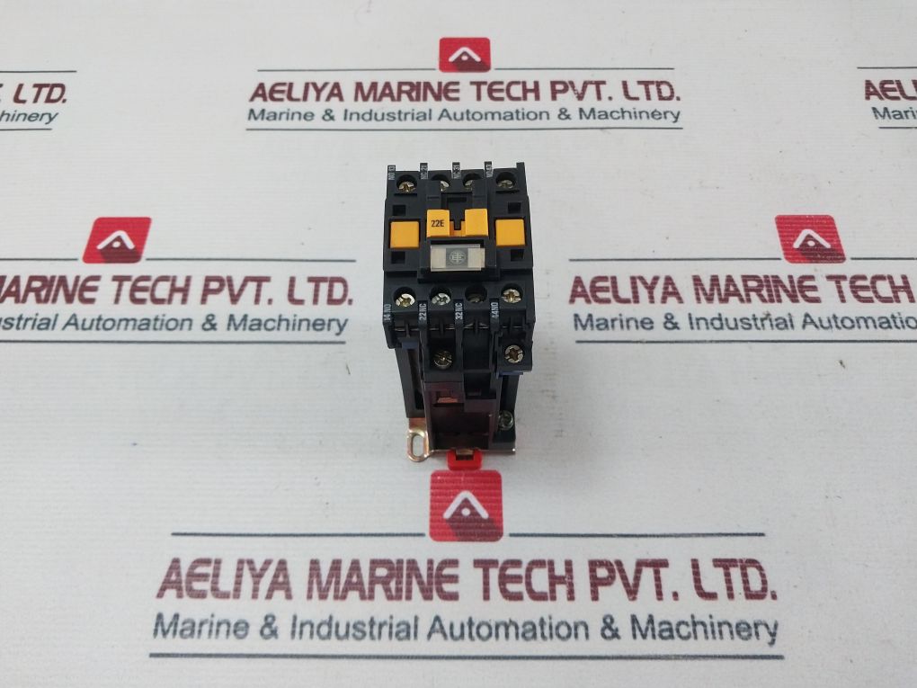 Telemecanique Ca2-dn2229•A 65 Control Relay 10A