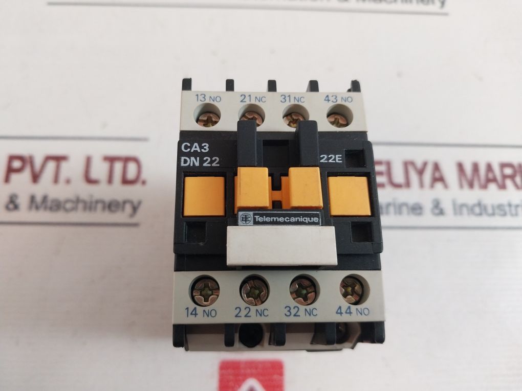 Telemecanique Ca3-dn22Md Control Relay 6A 500V