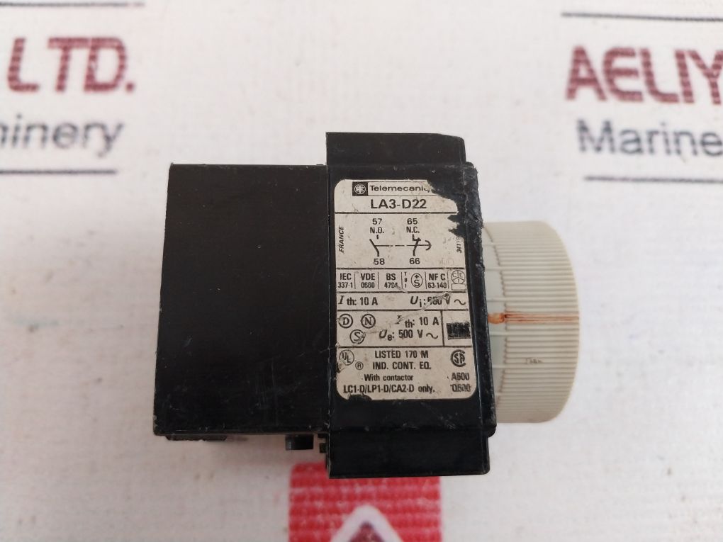 Telemecanique La3-d22 Time Delay Module