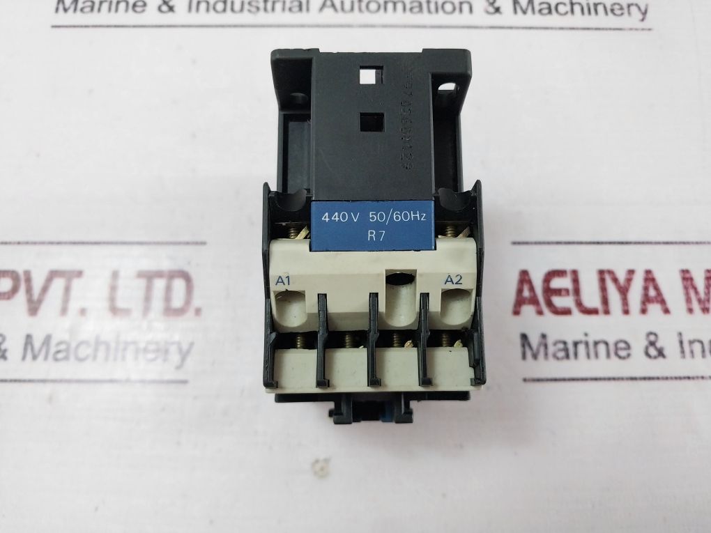 Telemecanique Lc1 D09 01 Contactor 25A 440V 50/60Hz
