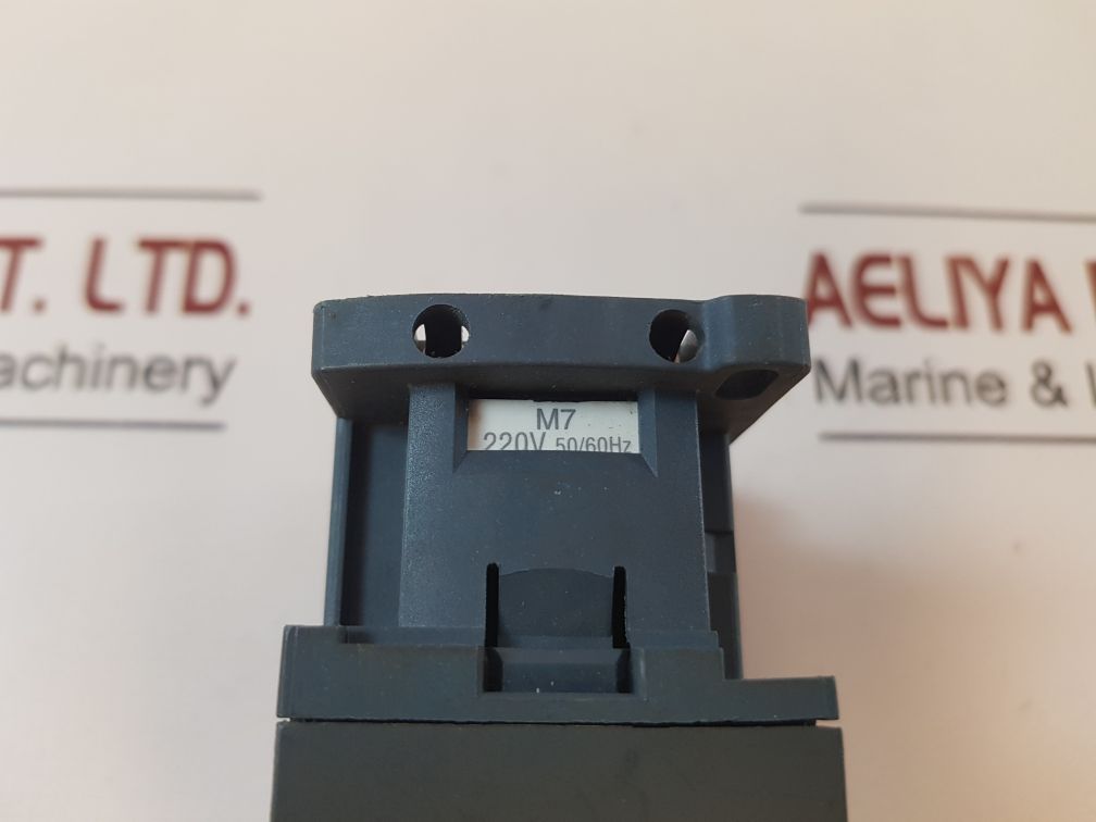 Telemecanique Lc1D12M7 Contactor 220V 50/60Hz