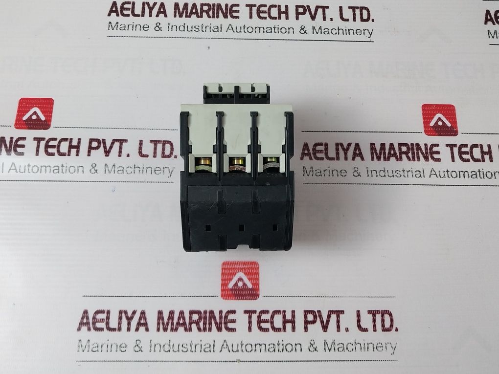 Telemecanique Lr2D33 Overload Relay 600V A.C Max
