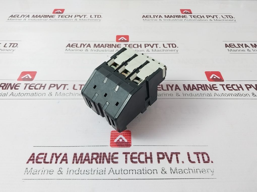 Telemecanique Lr2D33 Overload Relay 600V A.C Max