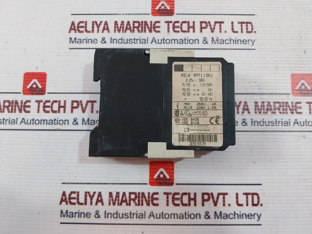 Telemecanique Re4 Rm11Bu Time Delay Relay 0,05S-300H 50/60Hz