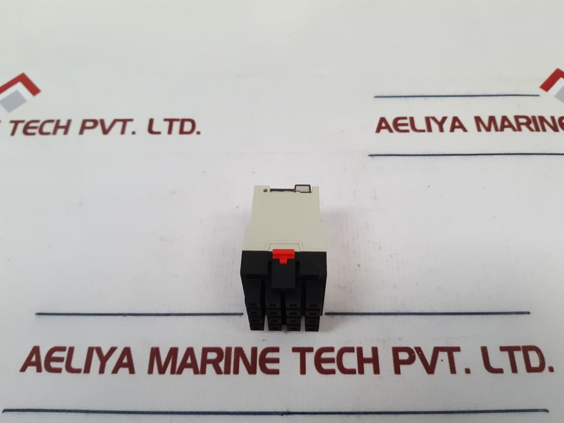 Telemecanique Rhn412B Relay 24V