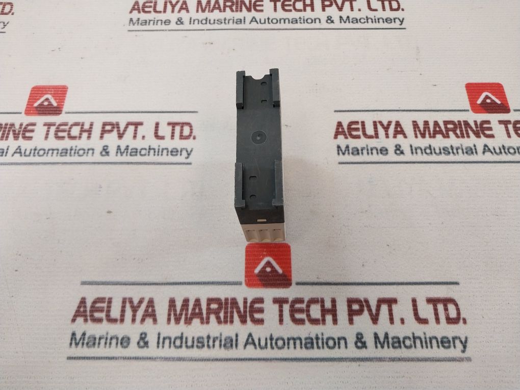 Telemecanique Rm4La32Mw Liquid Level Control Relay 24-240V~