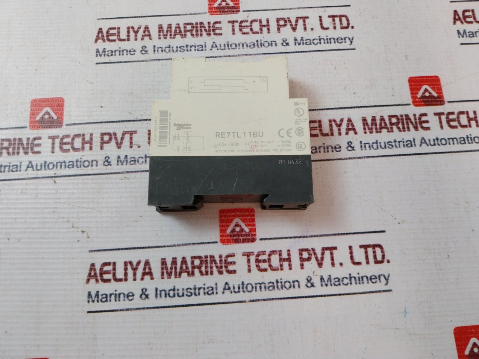 Telemecanique / Schneider Electric Re7Tl11Bu Timer Relay 0.05S-300H 50/60Hz