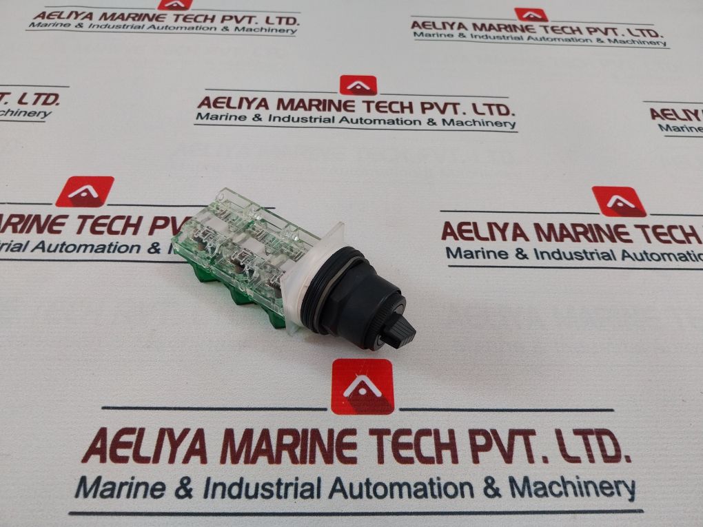 Telemecanique Square D 9001 Ka2 Operated Selector Switch