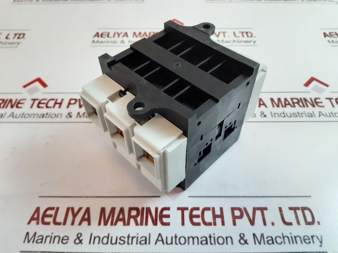 Telemecanique V5 055173 3Pole Isol. Load Break Switch