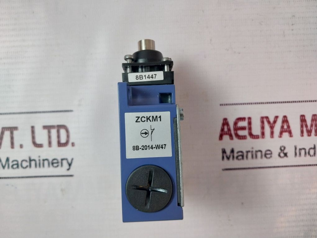 Telemecanique Xckm Miniature Limit Switch
