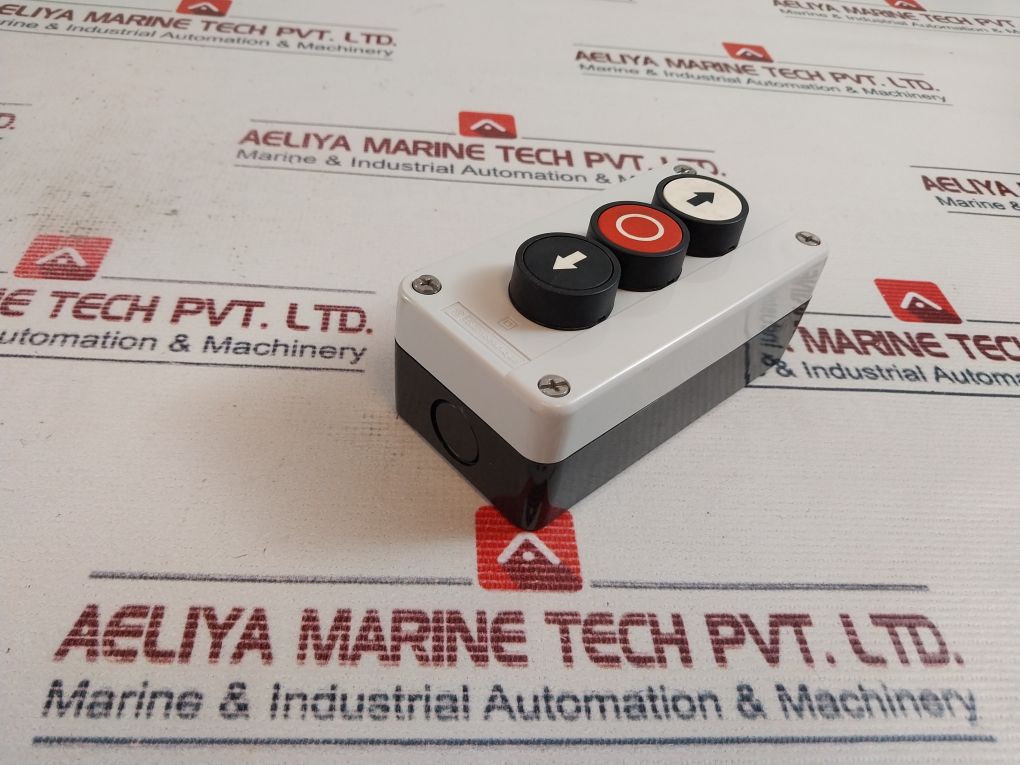 Telemecanique Xen-l1111 Pushbutton Switch 500V 6Kv