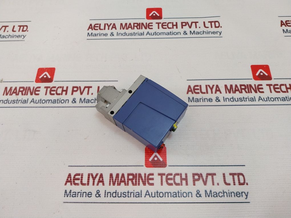 Telemecanique Xml B300D2S11 Pressure Switch 22-300 Bar Ip66