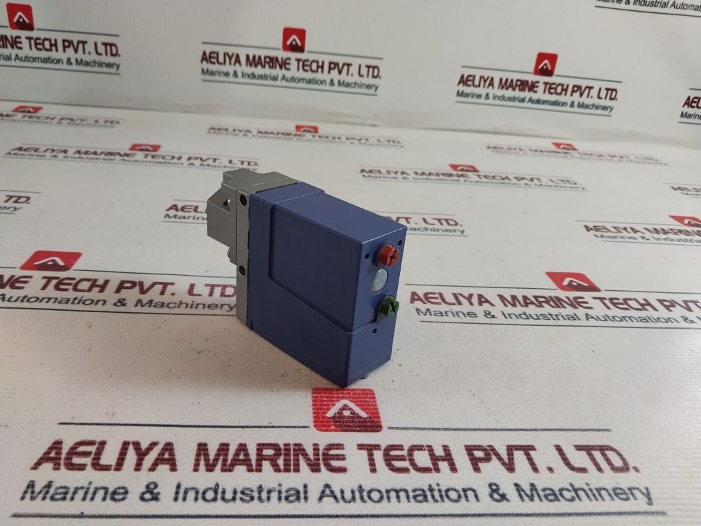 Telemecanique Xmlb010A2S11 Pressure Switch