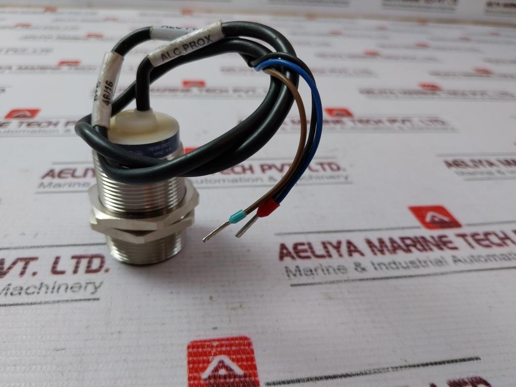 Telemecanique Xs1 M30Ab120Sb4 Proximity Sensor