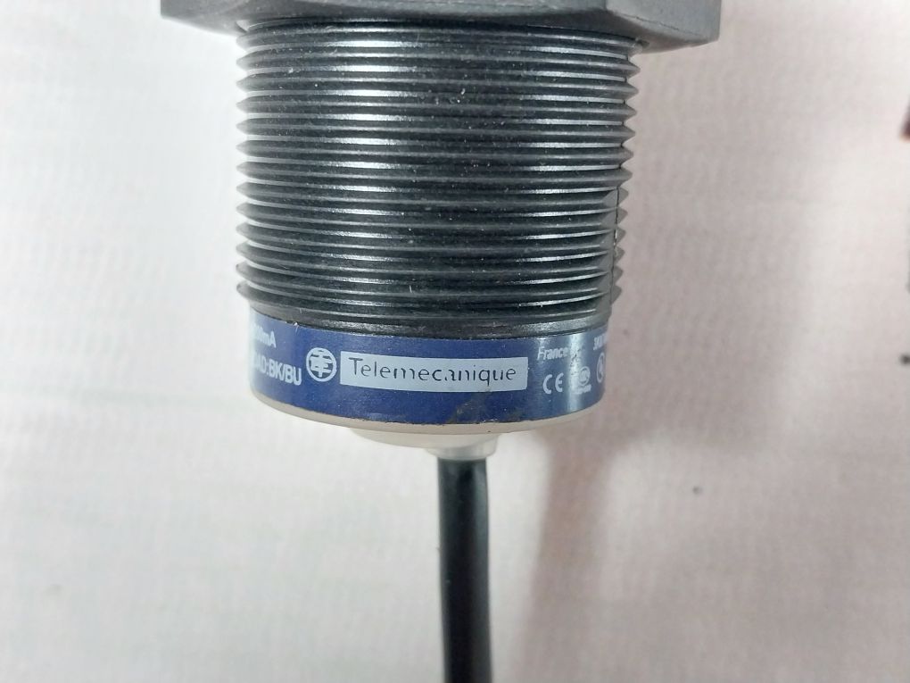 Telemecanique Xs4P30Pa370
