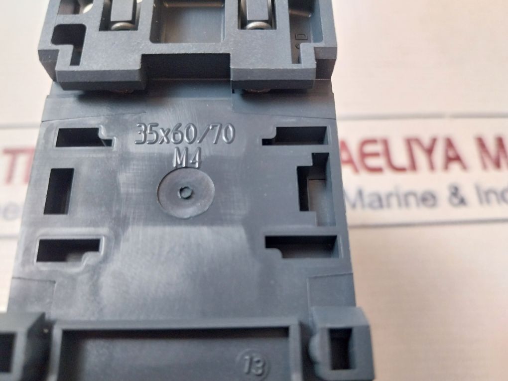 Telemecanique/Schneider Electric Cad50 Control Relay 6Kv