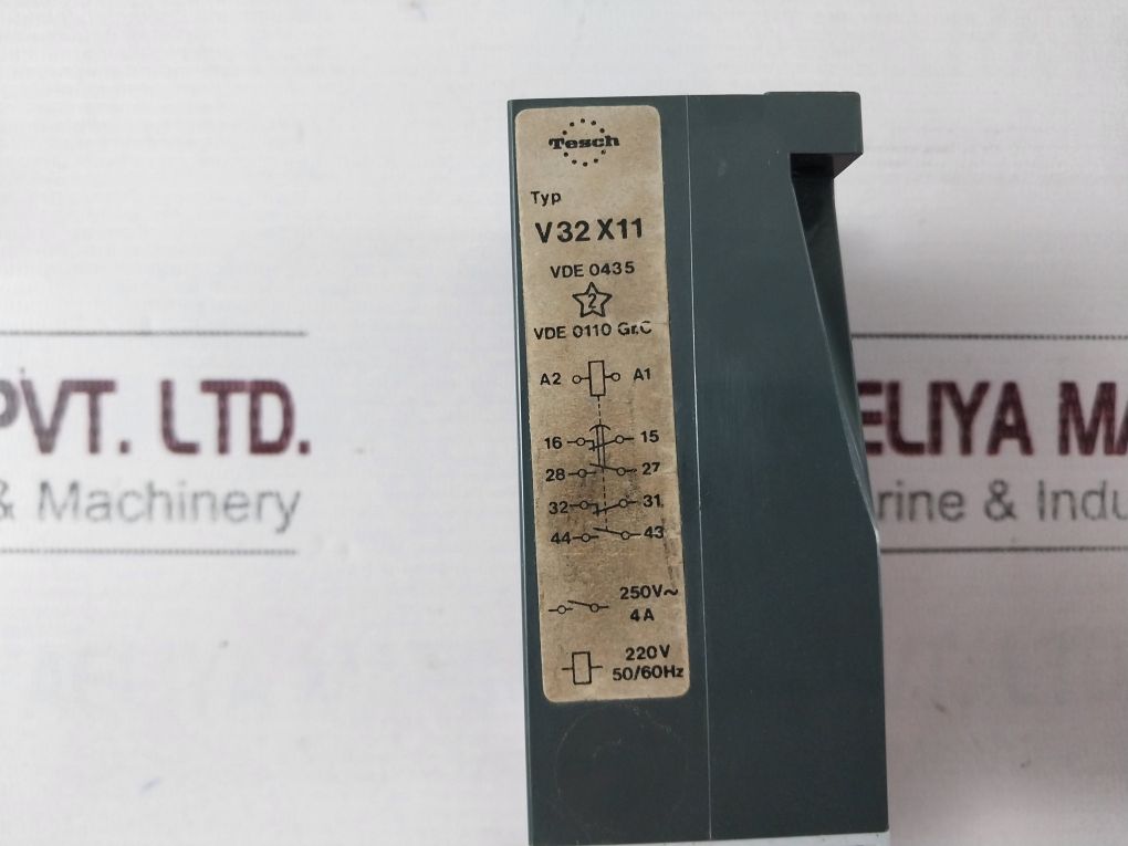 Tesch V32X11 Timer 50/60Hz