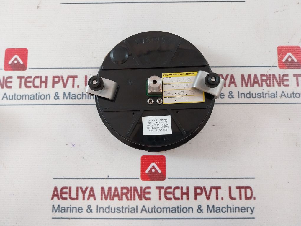 The Subsea 05-4834-t Pressure Gauge 10000 Psi