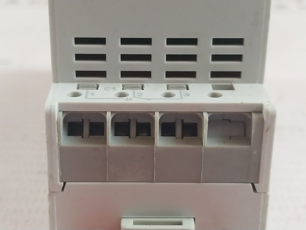 Theben Tr 610 Top2 Digital Time Switch 230-240V~ 50-60Hz