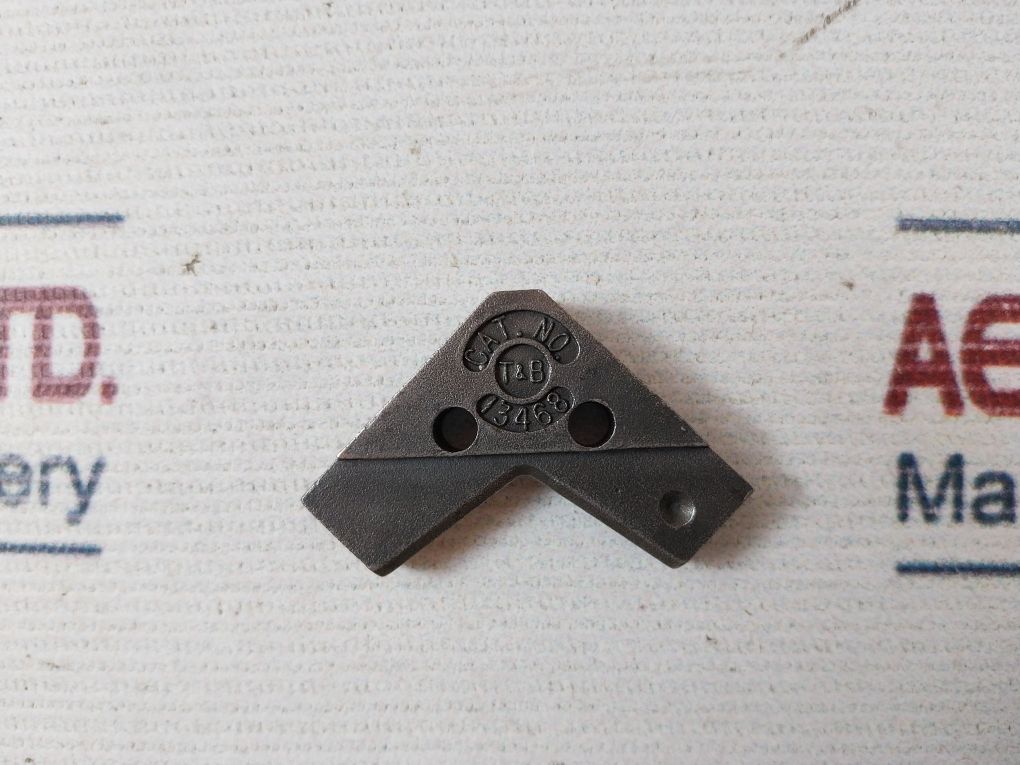 Thomas & Betts Tbm8S Compression Tool With Die Set